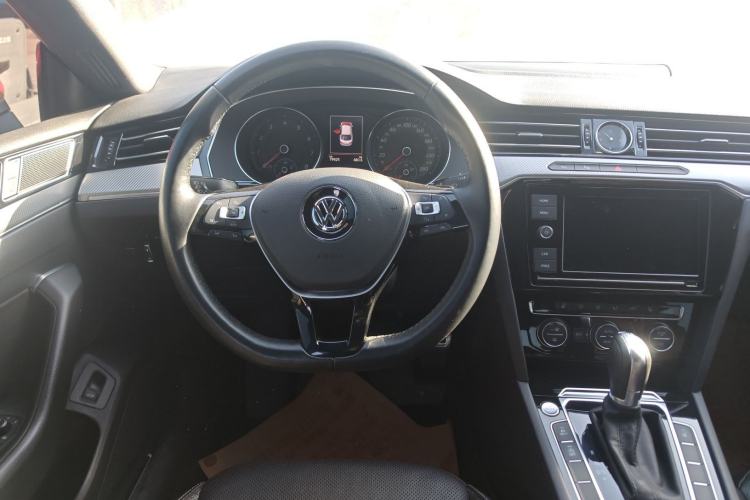 Used Volkswagen FAW-Volkswagen CC 2019 330TSI Glamour Edition China V Standard Steering Wheel
