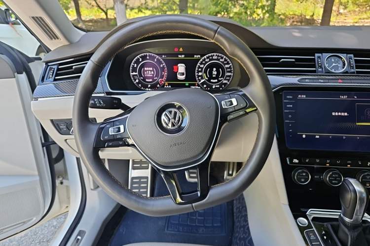 Used Volkswagen FAW-Volkswagen CC 2019 380TSI Yeyan Edition China V Standard Steering Wheel