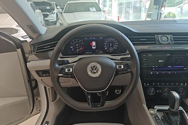 Used Volkswagen FAW-Volkswagen CC 2019 380TSI Yeyan Edition China V Standard Steering Wheel