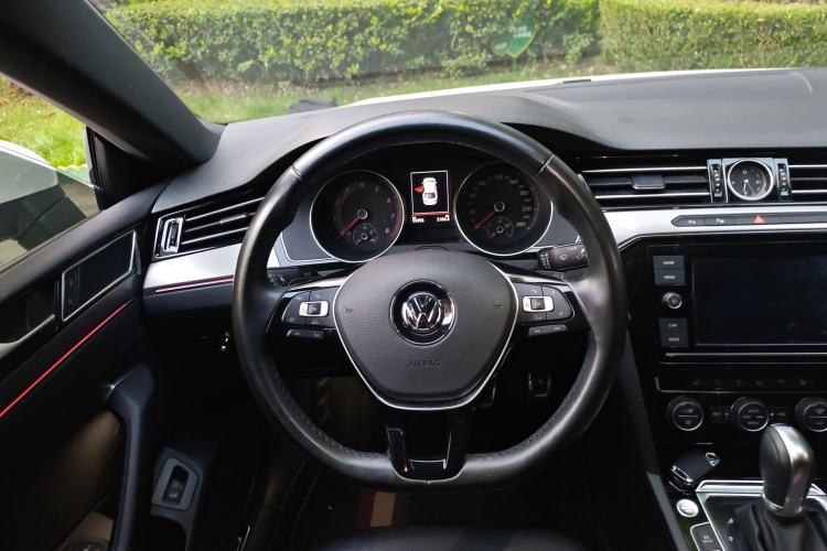 Used Volkswagen FAW-Volkswagen CC 2019 330TSI Glamour Edition China VI Steering Wheel