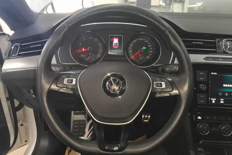 Used Volkswagen FAW-Volkswagen CC 2019 330TSI Glamour Edition China V Standard Steering Wheel