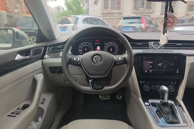 Used Volkswagen FAW-Volkswagen CC 2019 380TSI Yeyan Edition China V Standard Steering Wheel