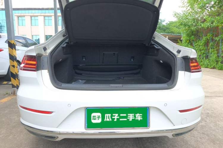Used Volkswagen FAW-Volkswagen CC 2019 330TSI Huayan Edition China V Standard Trunk