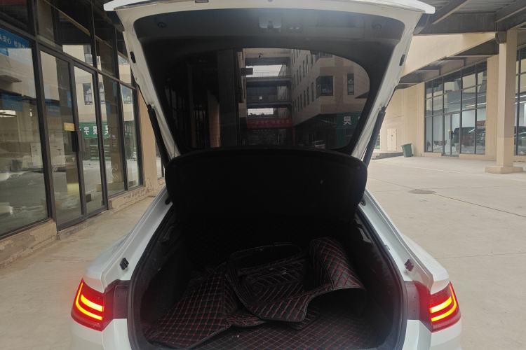 Used Volkswagen FAW-Volkswagen CC 2019 330TSI Glamour Edition China VI Trunk