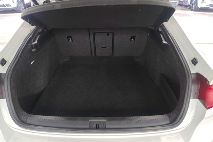 Used Volkswagen FAW-Volkswagen CC 2019 330TSI Glamour Edition China VI Trunk