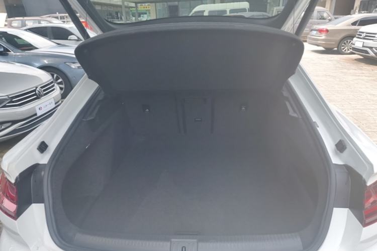 Used Volkswagen FAW-Volkswagen CC 2019 330TSI Glamour Edition China VI Trunk