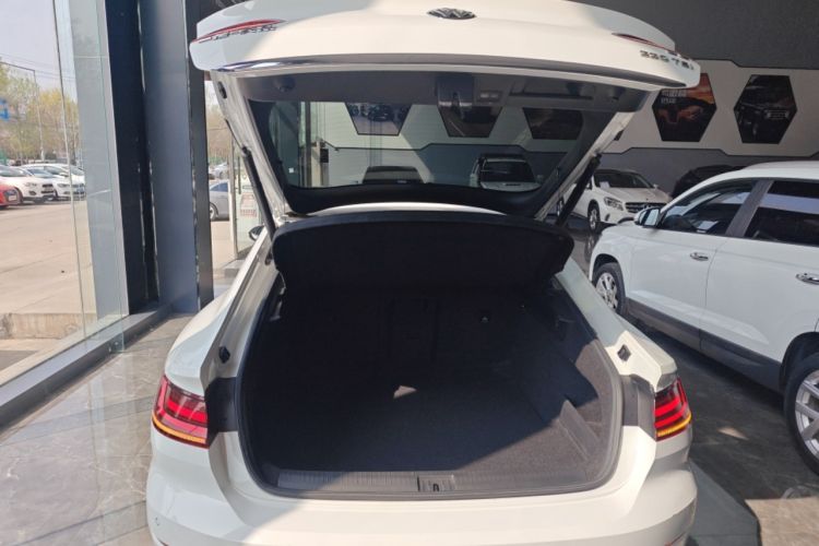 Used Volkswagen FAW-Volkswagen CC 2019 330TSI Glamour Edition China VI Trunk