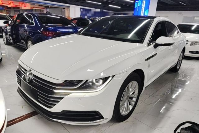 Volkswagen FAW-Volkswagen CC 2019 330TSI Glamour Edition China V Standard с пробегом