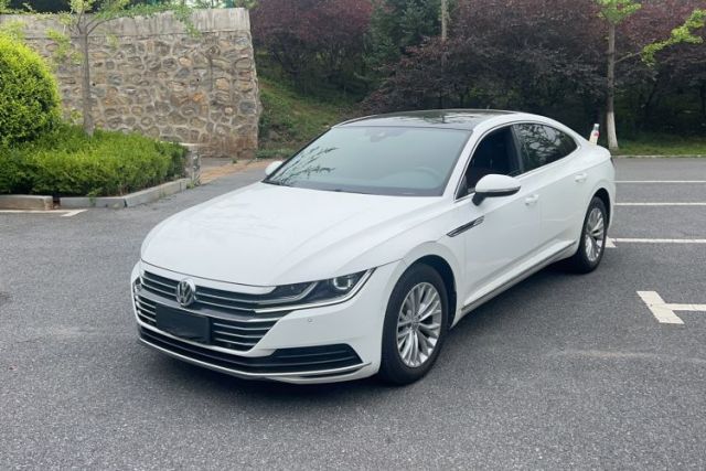 Ojetý Volkswagen FAW-Volkswagen CC 2019 330TSI Glamour Edition China VI
