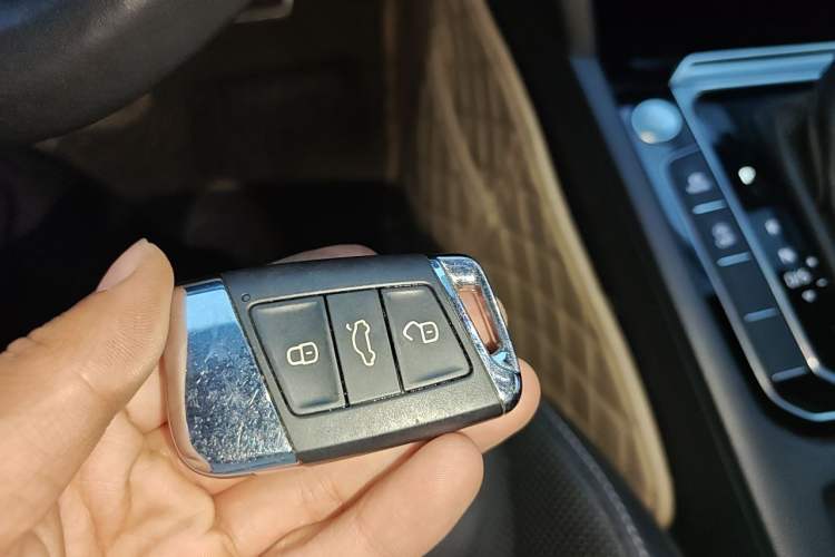 Used Volkswagen FAW-Volkswagen CC 2019 330TSI Glamour Edition China V Standard Vehicle Key