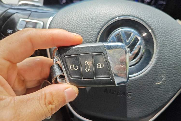 Used Volkswagen FAW-Volkswagen CC 2019 330TSI Glamour Edition China V Standard Vehicle Key