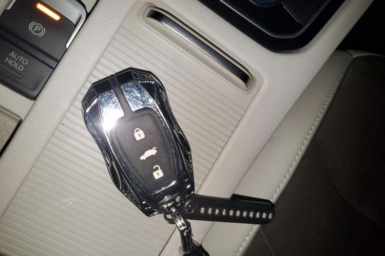 Used Volkswagen FAW-Volkswagen CC 2019 330TSI Huayan Edition China V Standard Vehicle Key
