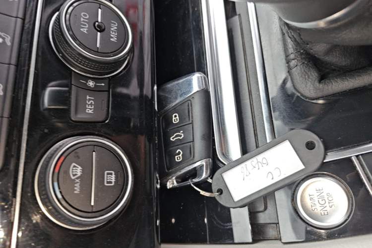 Used Volkswagen FAW-Volkswagen CC 2019 330TSI Huayan Edition China VI Vehicle Key