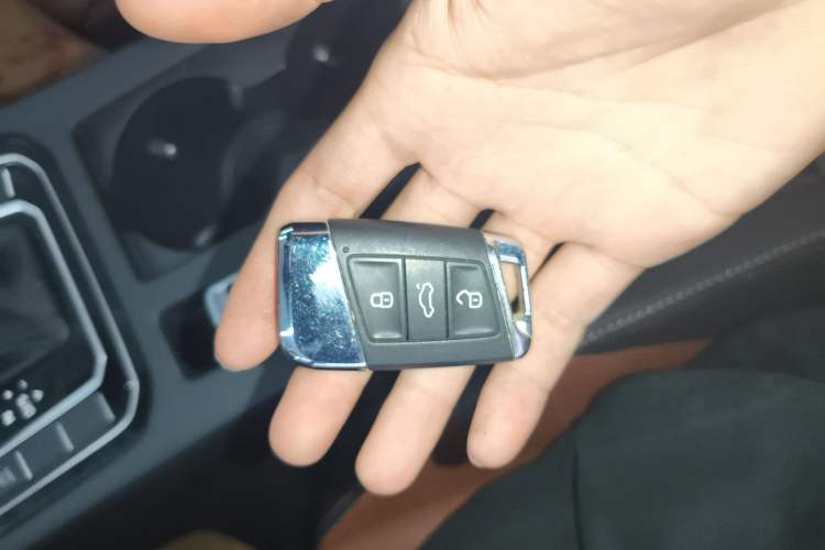 Used Volkswagen FAW-Volkswagen CC 2019 330TSI Glamour Edition China V Standard Vehicle Key