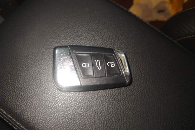 Used Volkswagen FAW-Volkswagen CC 2019 380TSI Glamour Edition China V Standard Vehicle Key