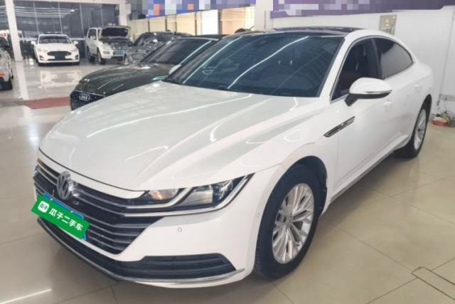 Volkswagen FAW-Volkswagen CC 2019 330TSI Glamour Edition China V Standard usado