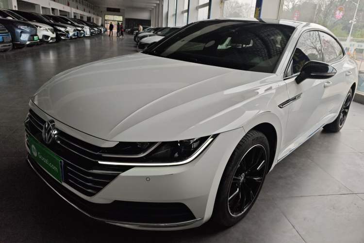 Used Volkswagen FAW-Volkswagen CC 2019 330TSI Huayan Edition China VI Guazi used car, China used car export, Used car for sale, Used cars, Cheapest cars for sale