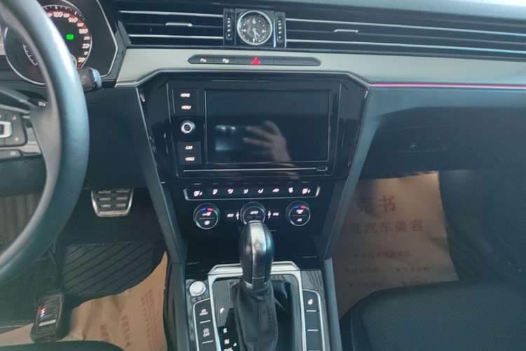 Used Volkswagen FAW-Volkswagen CC 2019 330TSI Glamour Edition China V Standard Audio And AC Panel