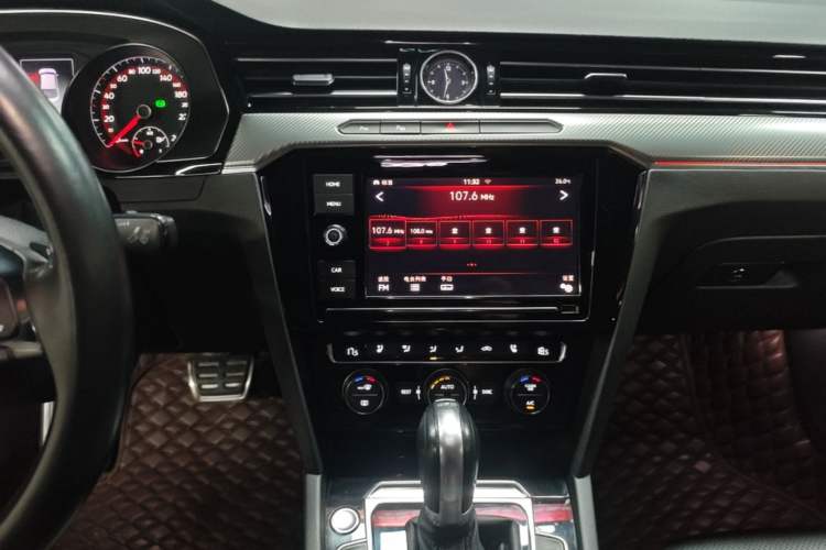 Used Volkswagen FAW-Volkswagen CC 2019 330TSI Glamour Edition China VI Audio And AC Panel