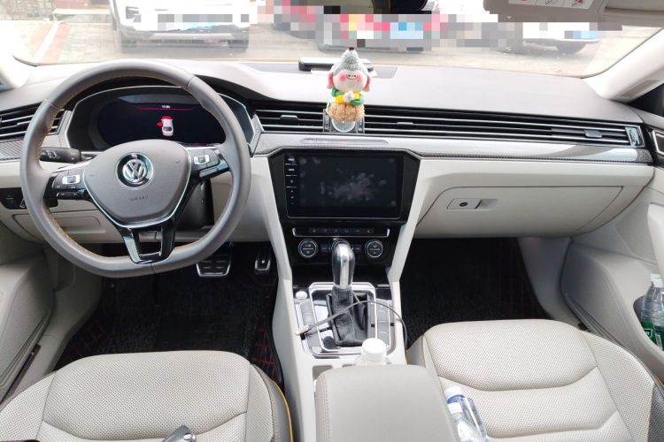Used Volkswagen FAW-Volkswagen CC 2019 380TSI Yeyan Edition China V Standard Center Console