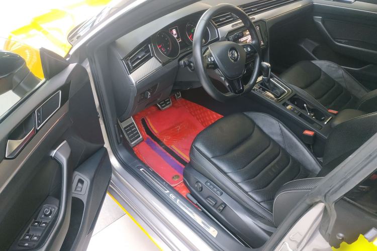 Used Volkswagen FAW-Volkswagen CC 2019 330TSI Glamour Edition China V Standard Driver Seat