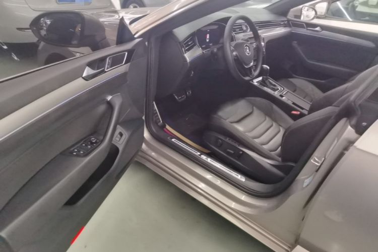 Used Volkswagen FAW-Volkswagen CC 2019 330TSI Glamour Edition China V Standard Driver Seat