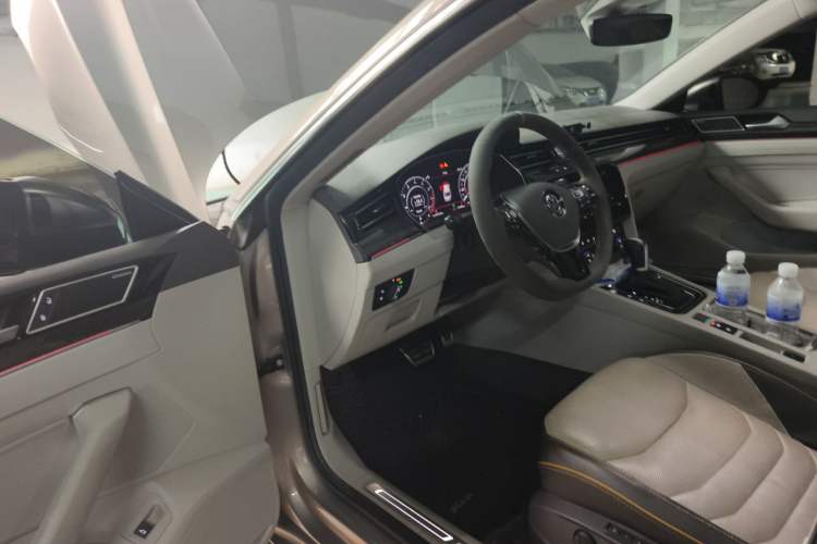 Used Volkswagen FAW-Volkswagen CC 2019 380TSI Yeyan Edition China VI Standard Driver Seat