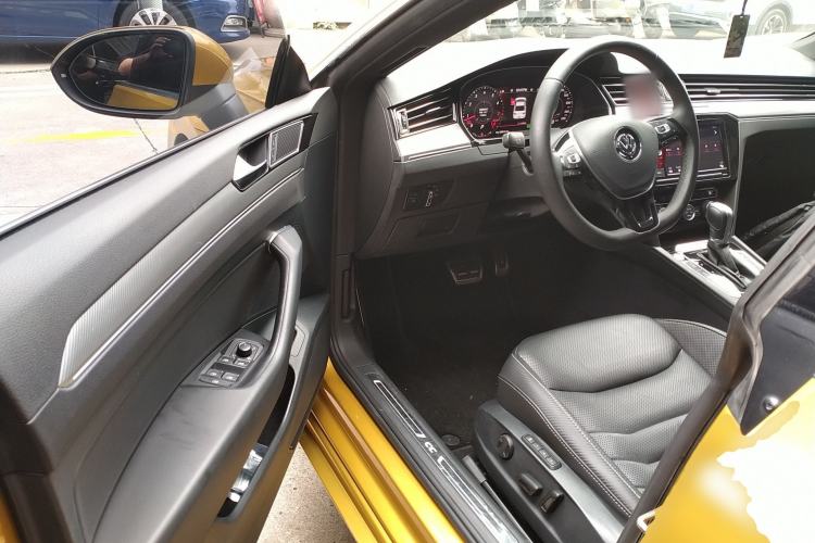 Used Volkswagen FAW-Volkswagen CC 2019 330TSI Glamour Edition China V Standard Driver Seat