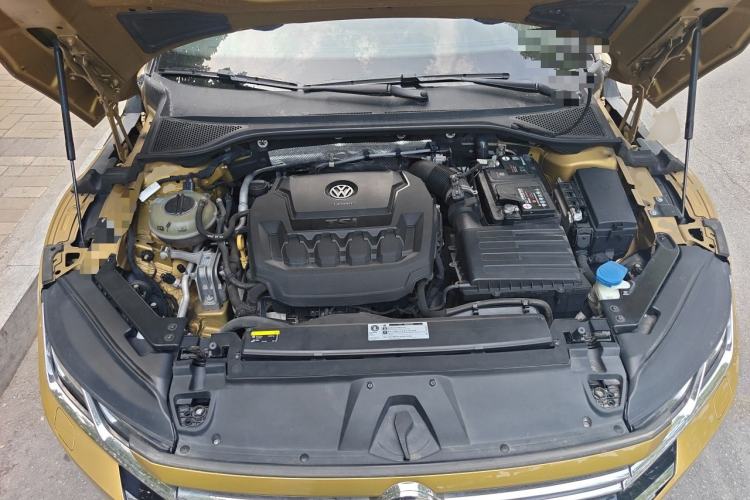 Used Volkswagen FAW-Volkswagen CC 2019 330TSI Glamour Edition China V Standard Engine Bay