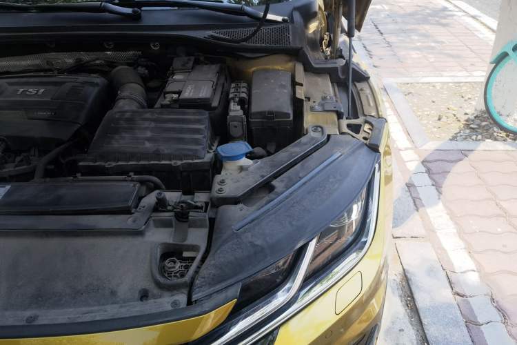 Used Volkswagen FAW-Volkswagen CC 2019 380TSI Yeyan Edition China V Standard Engine Bay Left