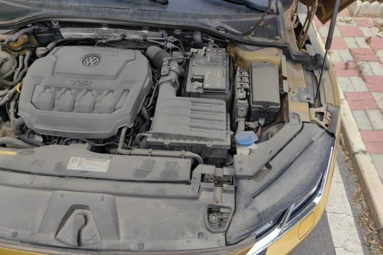 Used Volkswagen FAW-Volkswagen CC 2019 330TSI Glamour Edition China VI Engine Bay Left