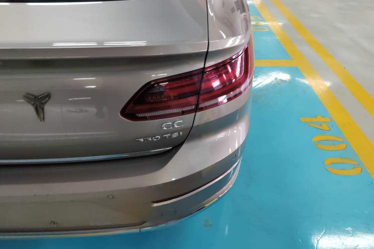 Used Volkswagen FAW-Volkswagen CC 2019 330TSI Glamour Edition China V Standard Exterior 4