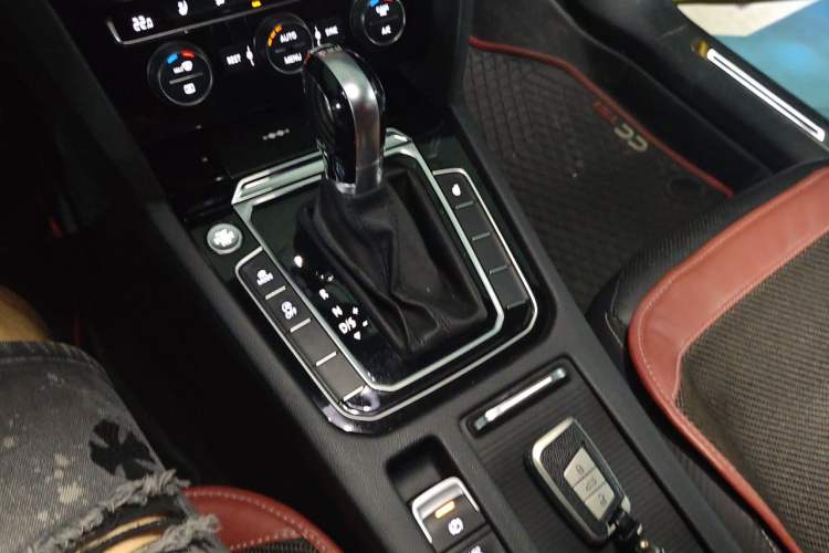 Used Volkswagen FAW-Volkswagen CC 2019 330TSI Glamour Edition China VI Gear Lever