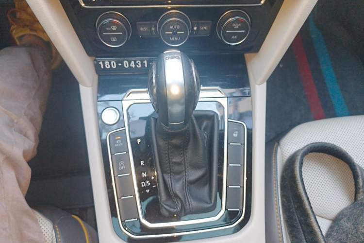 Used Volkswagen FAW-Volkswagen CC 2019 380TSI Yeyan Edition China V Standard Gear Lever