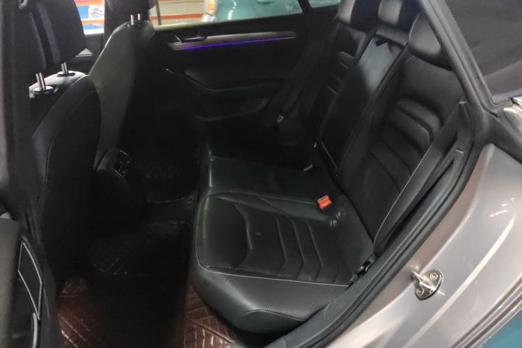 Used Volkswagen FAW-Volkswagen CC 2019 330TSI Glamour Edition China V Standard Interior 4