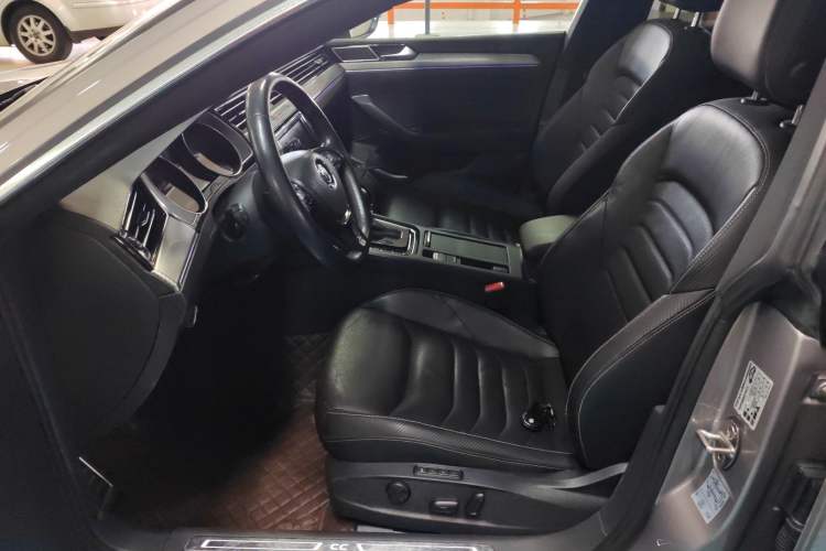 Used Volkswagen FAW-Volkswagen CC 2019 330TSI Glamour Edition China V Standard Left Front Seat