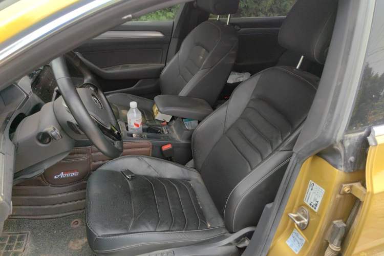 Used Volkswagen FAW-Volkswagen CC 2019 330TSI Glamour Edition China VI Left Front Seat