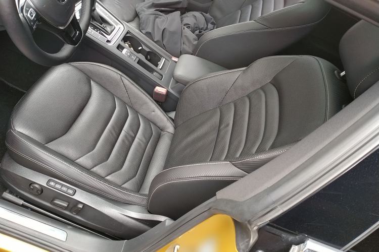 Used Volkswagen FAW-Volkswagen CC 2019 330TSI Glamour Edition China V Standard Left Front Seat