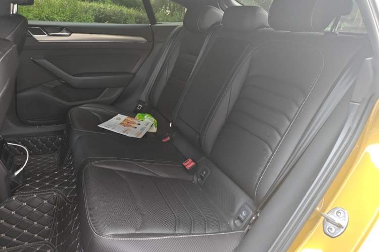 Used Volkswagen FAW-Volkswagen CC 2019 330TSI Glamour Edition China V Standard Left Rear Seat