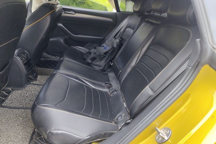Used Volkswagen FAW-Volkswagen CC 2019 330TSI Glamour Edition China V Standard Left Rear Seat
