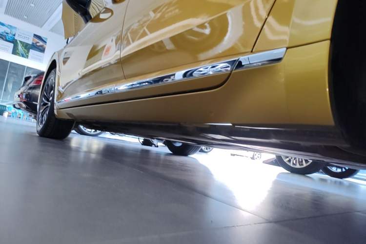 Used Volkswagen FAW-Volkswagen CC 2019 330TSI Glamour Edition China V Standard Left Side Sill