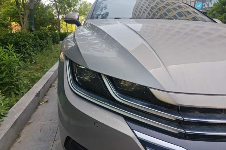 Used Volkswagen FAW-Volkswagen CC 2019 330TSI Huayan Edition China VI Right Front Headlight