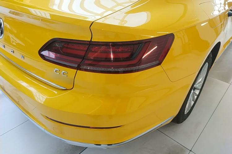 Used Volkswagen FAW-Volkswagen CC 2019 330TSI Glamour Edition China V Standard Right Rear Taillight