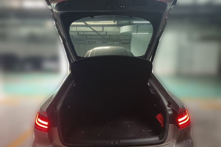 Used Volkswagen FAW-Volkswagen CC 2019 380TSI Yeyan Edition China VI Standard Trunk