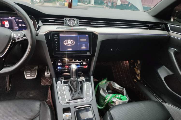 Used Volkswagen FAW-Volkswagen CC 2020 330TSI Glamour Edition China VI Standard Audio And AC Panel