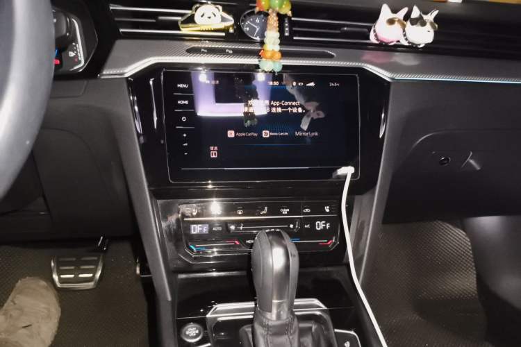 Used Volkswagen FAW-Volkswagen CC 2020 330TSI Glamour Edition China VI Standard Audio And AC Panel