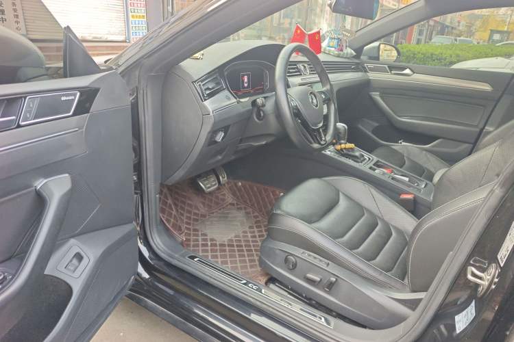 Used Volkswagen FAW-Volkswagen CC 2020 330TSI Glamour Edition China VI Standard Driver Seat
