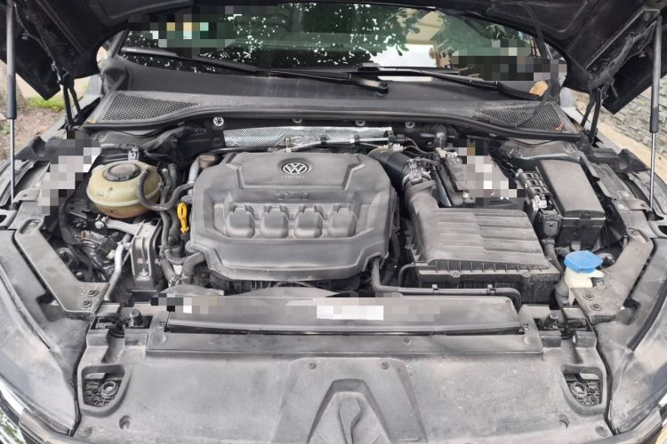 Used Volkswagen FAW-Volkswagen CC 2020 330TSI Glamour Edition China VI Standard Engine Bay