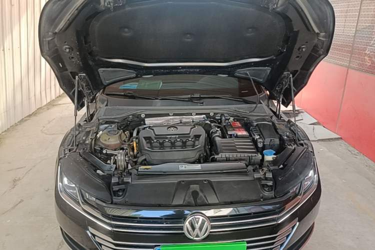 Used Volkswagen FAW-Volkswagen CC 2020 330TSI Glamour Edition China VI Standard Engine Bay