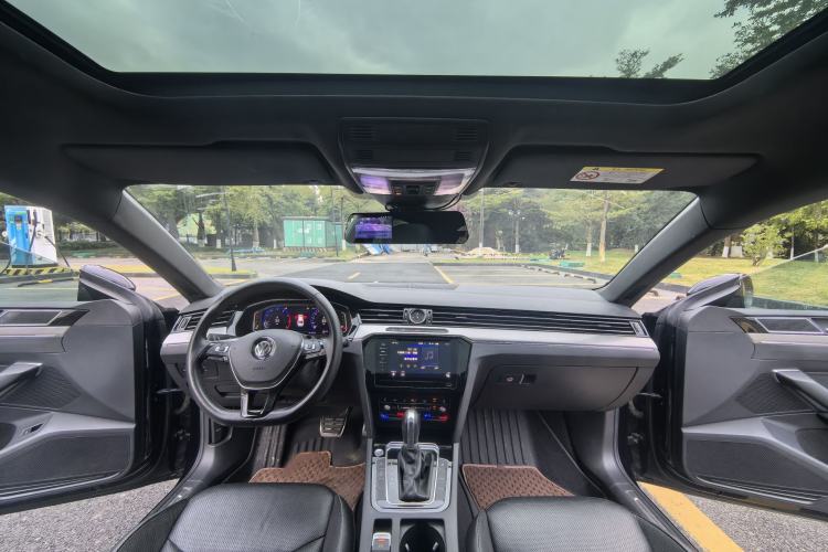 Used Volkswagen FAW-Volkswagen CC 2020 330TSI Glamour Edition China VI Standard Interior 1